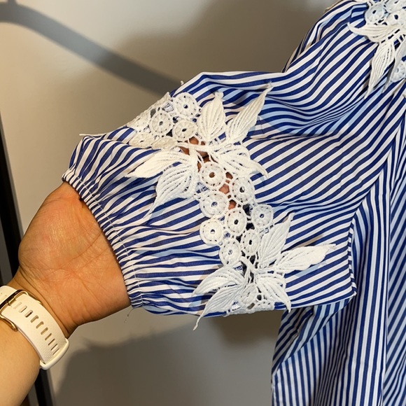 Forever 21 Striped Floral Off-Shoulder Top - Picture 2 of 8